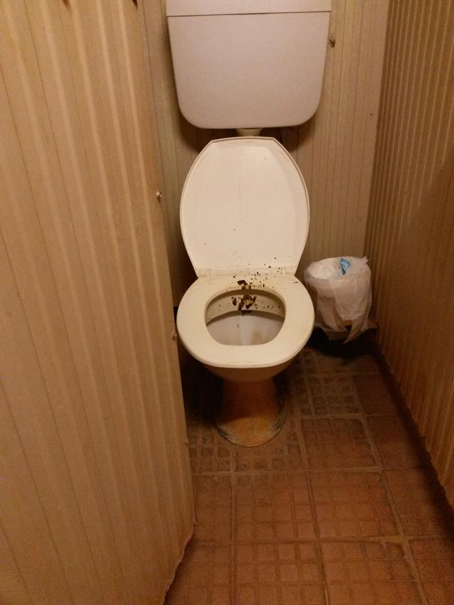 dreckige Toilette